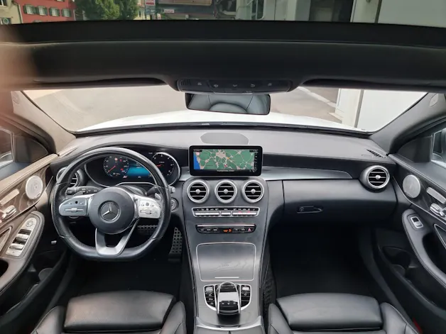 Mercedes-Benz C 220d SwissStar AMG Line 4m