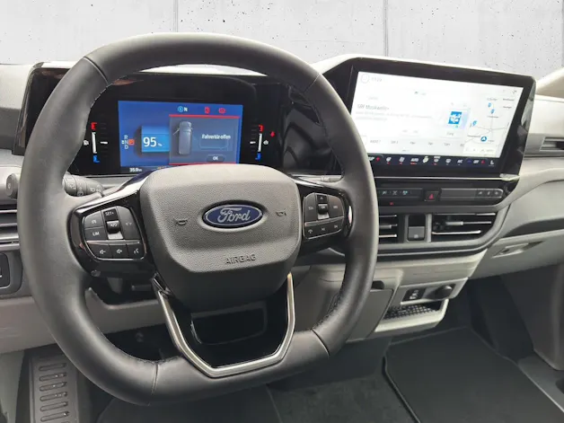 Ford E-Tourneo C Bus 340 L2 Titanium