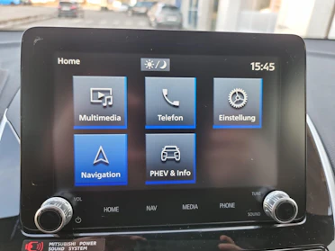 MITSUBISHI ECLIPSE CROSS 7