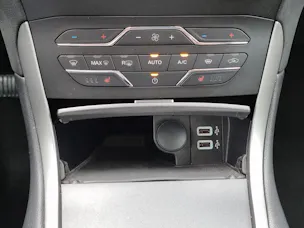 Ford S-Max 2.5 Hybrid Titanium