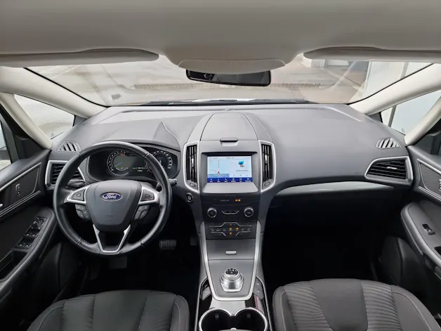 Ford S-Max 2.5 Hybrid Titanium