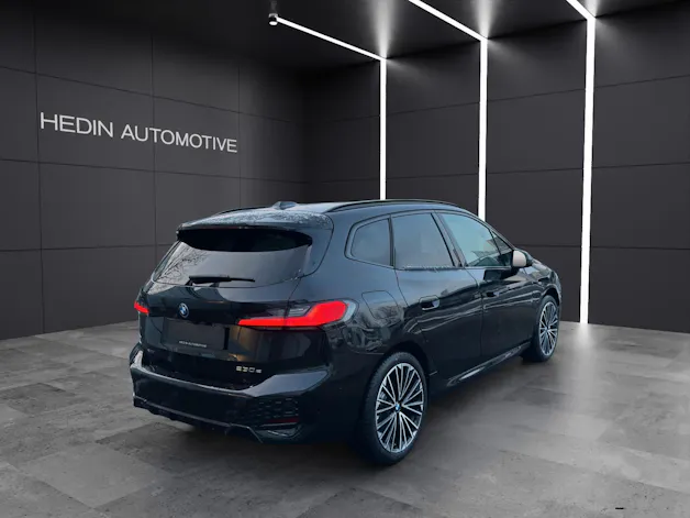 BMW 230e xDrive paddles Active Tourer