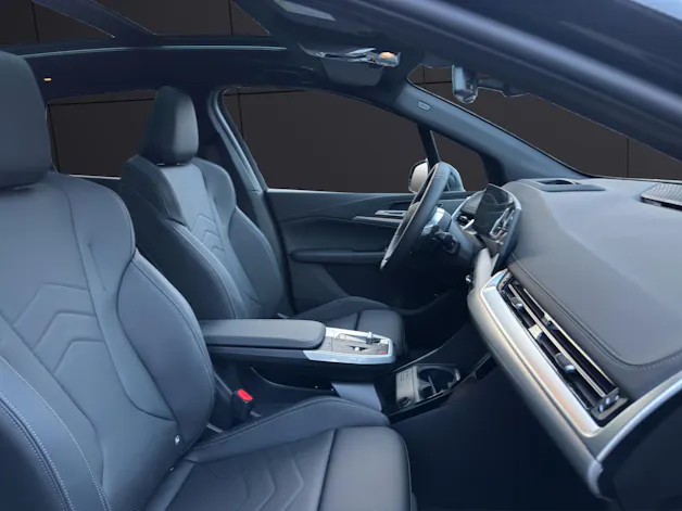 BMW 230e xDrive paddles Active Tourer