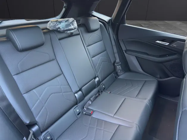 BMW 230e xDrive paddles Active Tourer