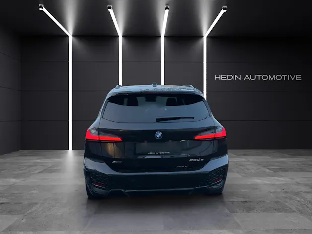 BMW 230e xDrive paddles Active Tourer