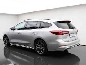 Vehicle image FORD Focus Station Wagon 1.0i EcoB Hybrid 155 ST-Line