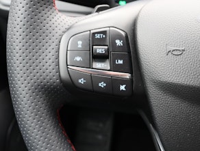 Vehicle image FORD Focus Station Wagon 1.0i EcoB Hybrid 155 ST-Line