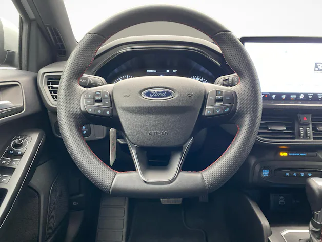 Ford Focus Station Wagon 1.0i EcoB Hybrid 155 ST-Line