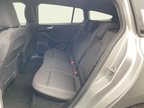 Vehicle image FORD Focus Station Wagon 1.0i EcoB Hybrid 155 ST-Line