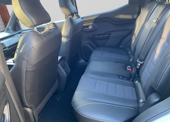 Vehicle image 8 Vehicle image 8