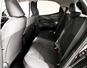 Vehicle image TOYOTA Yaris 1.5 VVT-i HSD Trend