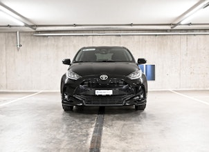 Vehicle image TOYOTA Yaris 1.5 VVT-i HSD Trend