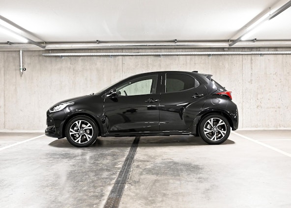 Vehicle image 3 Vehicle image 3