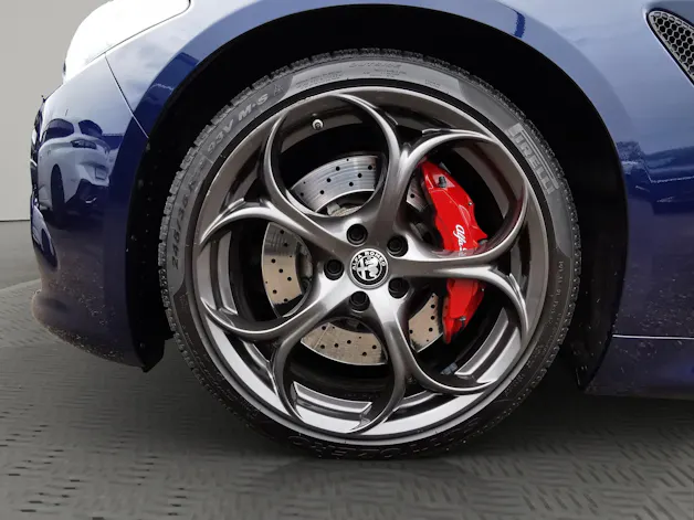 Alfa Romeo Giulia 2.9 V6 Biturbo Quadrifoglio