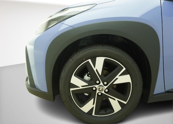 Vehicle image 5 Vehicle image 5