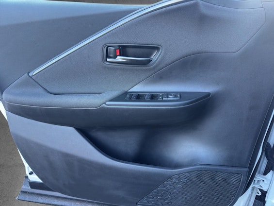 Vehicle image 10 Vehicle image 10