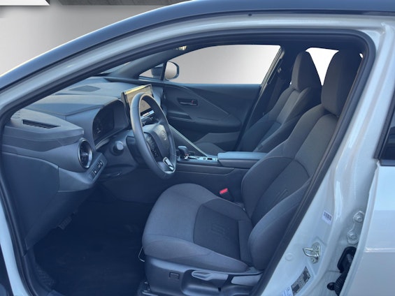 Vehicle image 8 Vehicle image 8