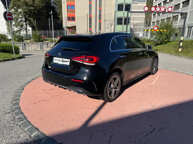 Mercedes-Benz A 250 e AMG Line