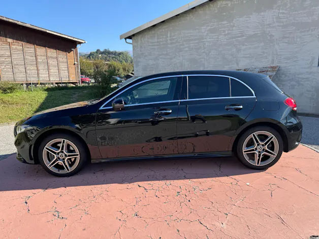 Mercedes-Benz A 250 e AMG Line