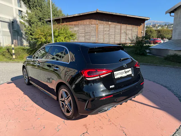 Mercedes-Benz A 250 e AMG Line