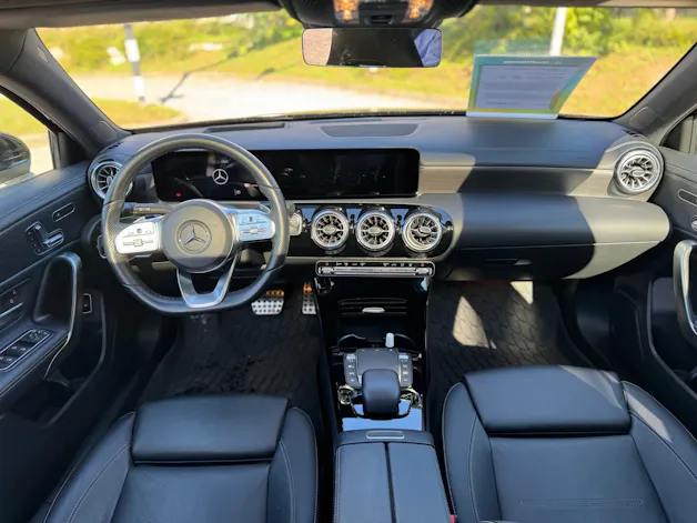 Mercedes-Benz A 250 e AMG Line
