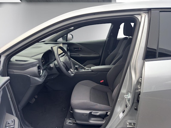 Vehicle image 8 Vehicle image 8