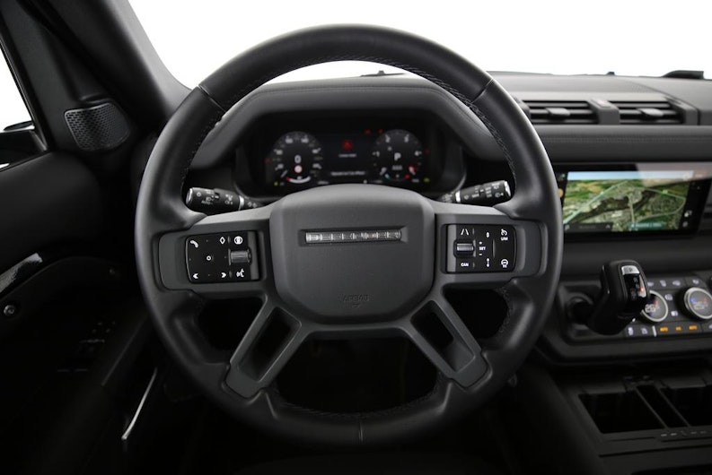 Vehicle image LAND ROVER DEFENDER