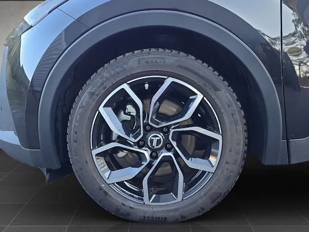 Toyota C-HR 2.0 PHEV Swiss Edition