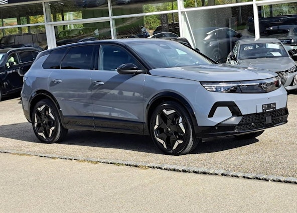 Vehicle image 3 Vehicle image 3