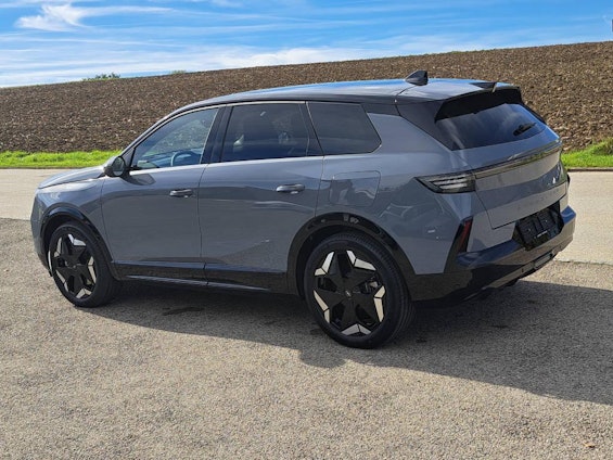 Vehicle image 2 Vehicle image 2