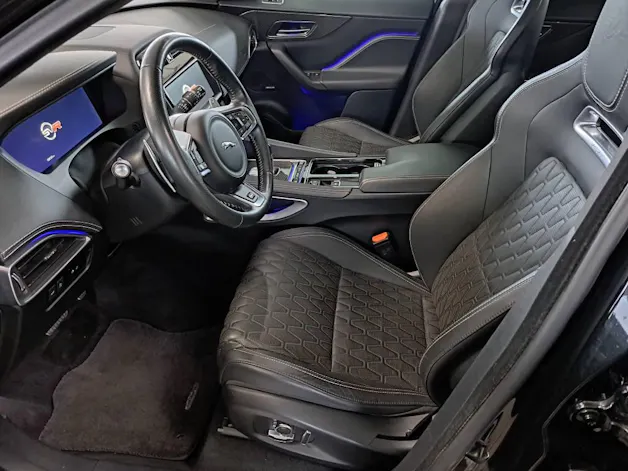 Jaguar F-Pace 5.0 V8 SVR AWD 550cv (crochet)
