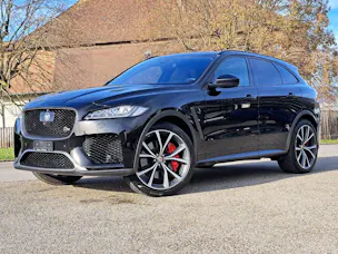 Jaguar F-Pace 5.0 V8 SVR AWD 550cv (crochet)