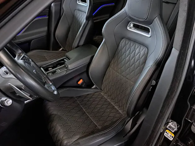 Jaguar F-Pace 5.0 V8 SVR AWD 550cv (crochet)