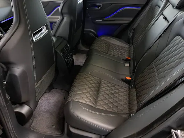 Jaguar F-Pace 5.0 V8 SVR AWD 550cv (crochet)
