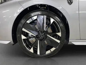 Peugeot 308 1.2 Hybrid GT