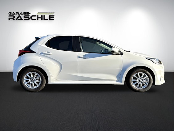 Vehicle image 4 Vehicle image 4