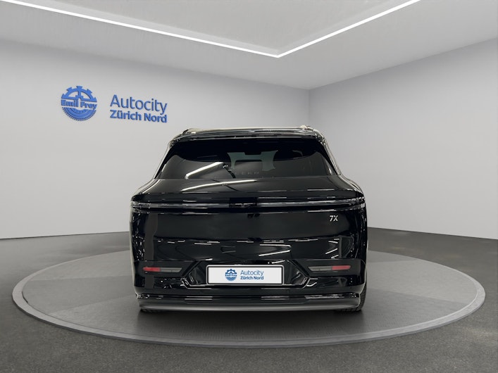 Vehicle image ZEEKR X