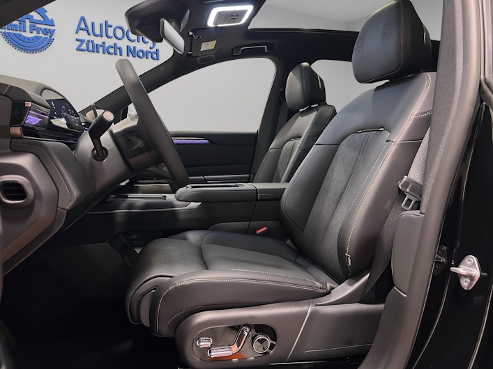 Vehicle image ZEEKR X