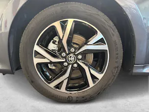 Toyota Yaris 1.5 VVT-i HSD Trend