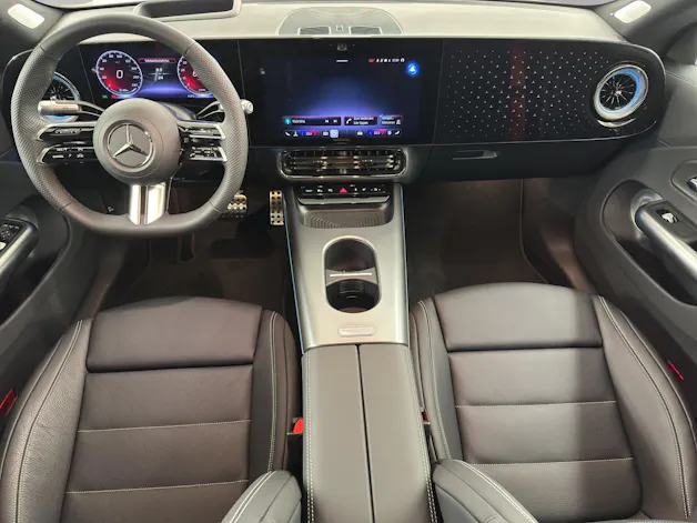 Mercedes-Benz CLA 350 AMG Line 4matic