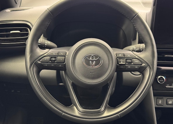 Vehicle image 12 Vehicle image 12