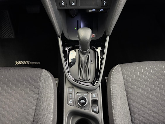 Vehicle image 13 Vehicle image 13