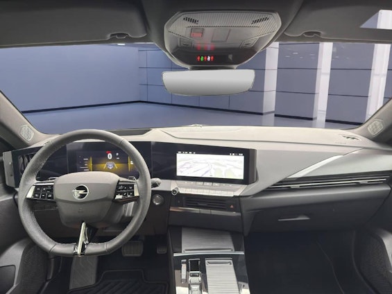 Vehicle image 4 Vehicle image 4