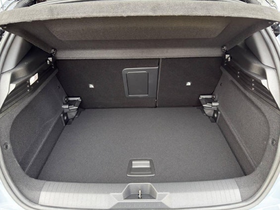 Vehicle image 10 Vehicle image 10