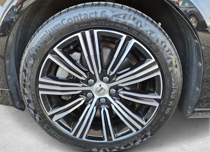 immagine del veicolo VOLVO V60