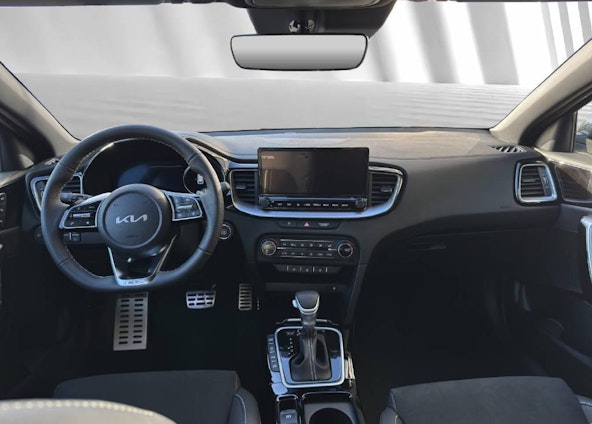 Vehicle image 4 Vehicle image 4