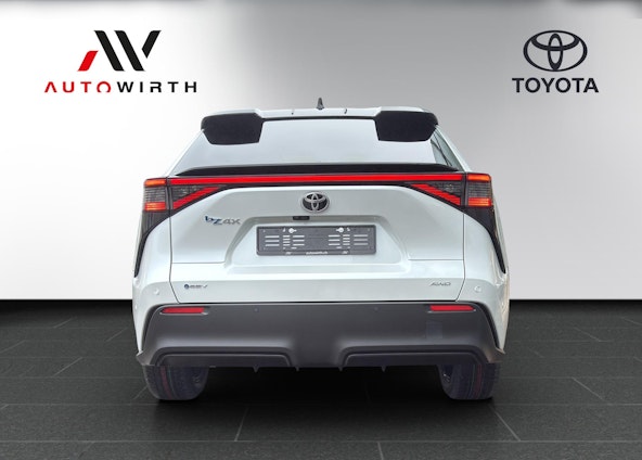 Vehicle image 5 Vehicle image 5