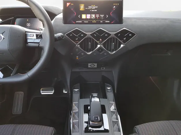 DS Automobiles 3 Crossback 1.2 PureTech 155 Performance Line