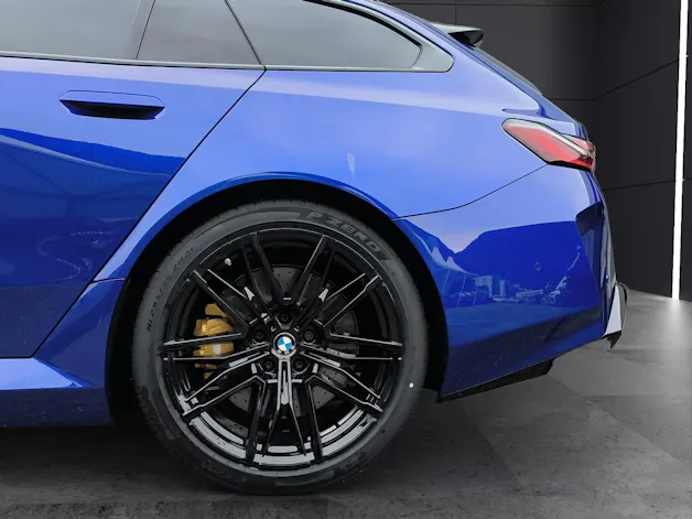 BMW M5 xDrive Touring