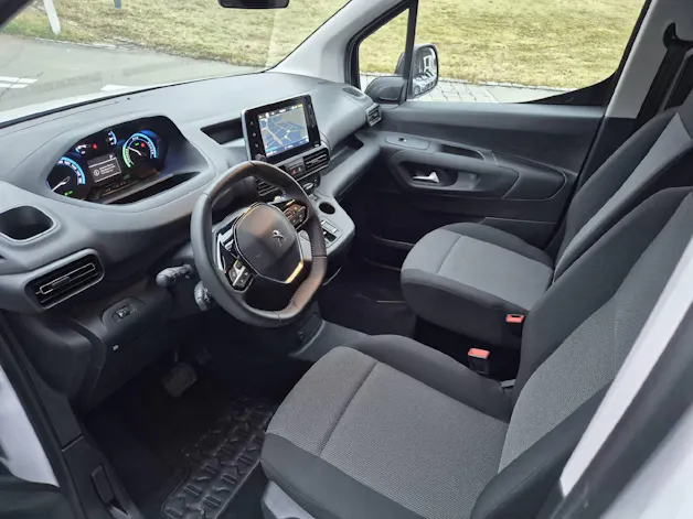 Peugeot e-Partner Kaw. 800 Long 50 kWh Premium